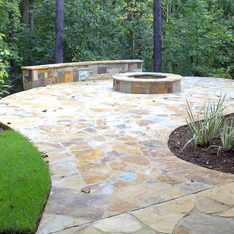 Hardscape project built by Lake Norman Hardscapes in the Lake Norman, NC area