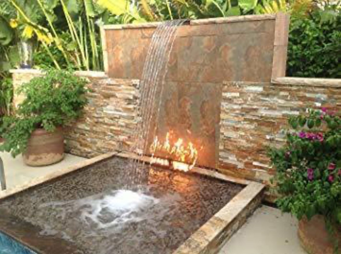 Fountains floor stone inch features 1080x810