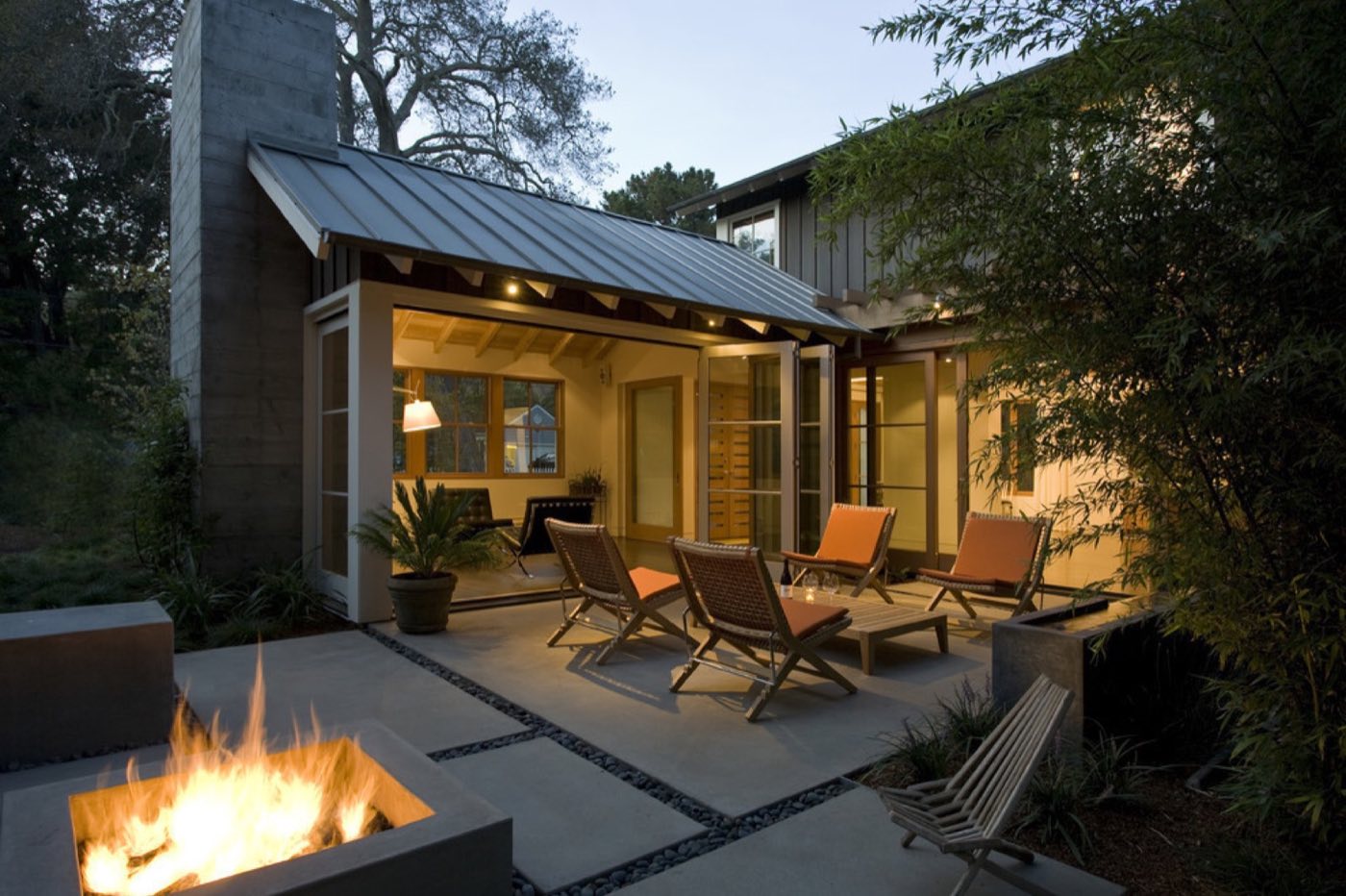 Beautiful concrete patio ideas for small backyards