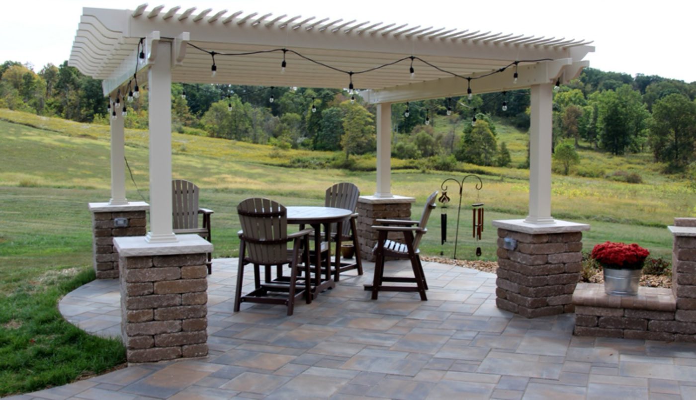 Paver patio built by Lake Norman Hardscapes in the Lake Norman, NC area