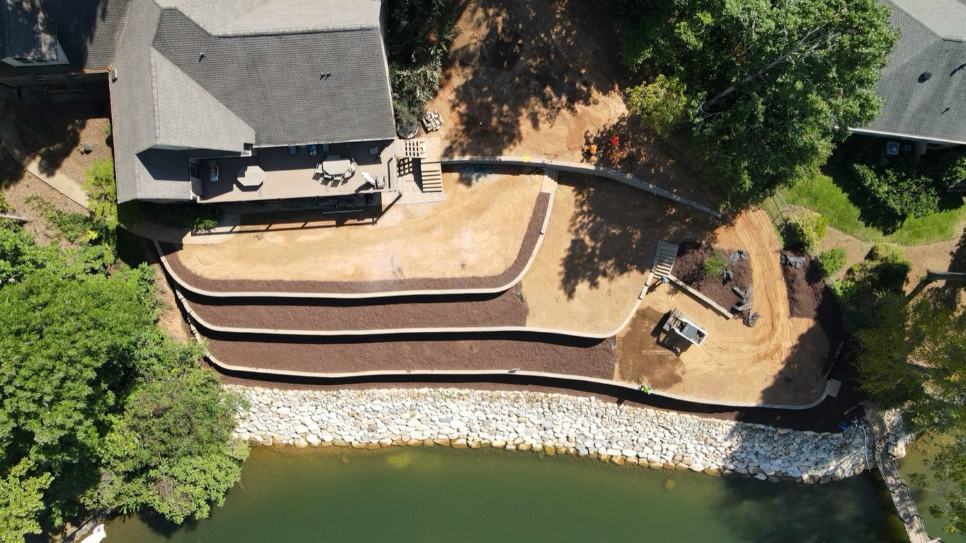 Retaining wall built by Lake Norman Hardscapes in the Lake Norman, NC area