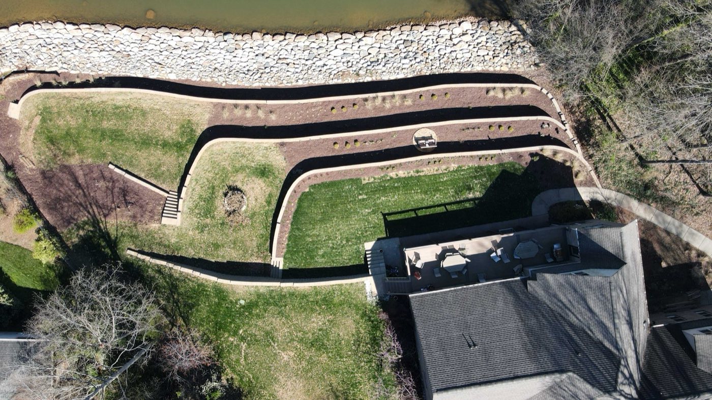 Retaining wall built by Lake Norman Hardscapes in the Lake Norman, NC area