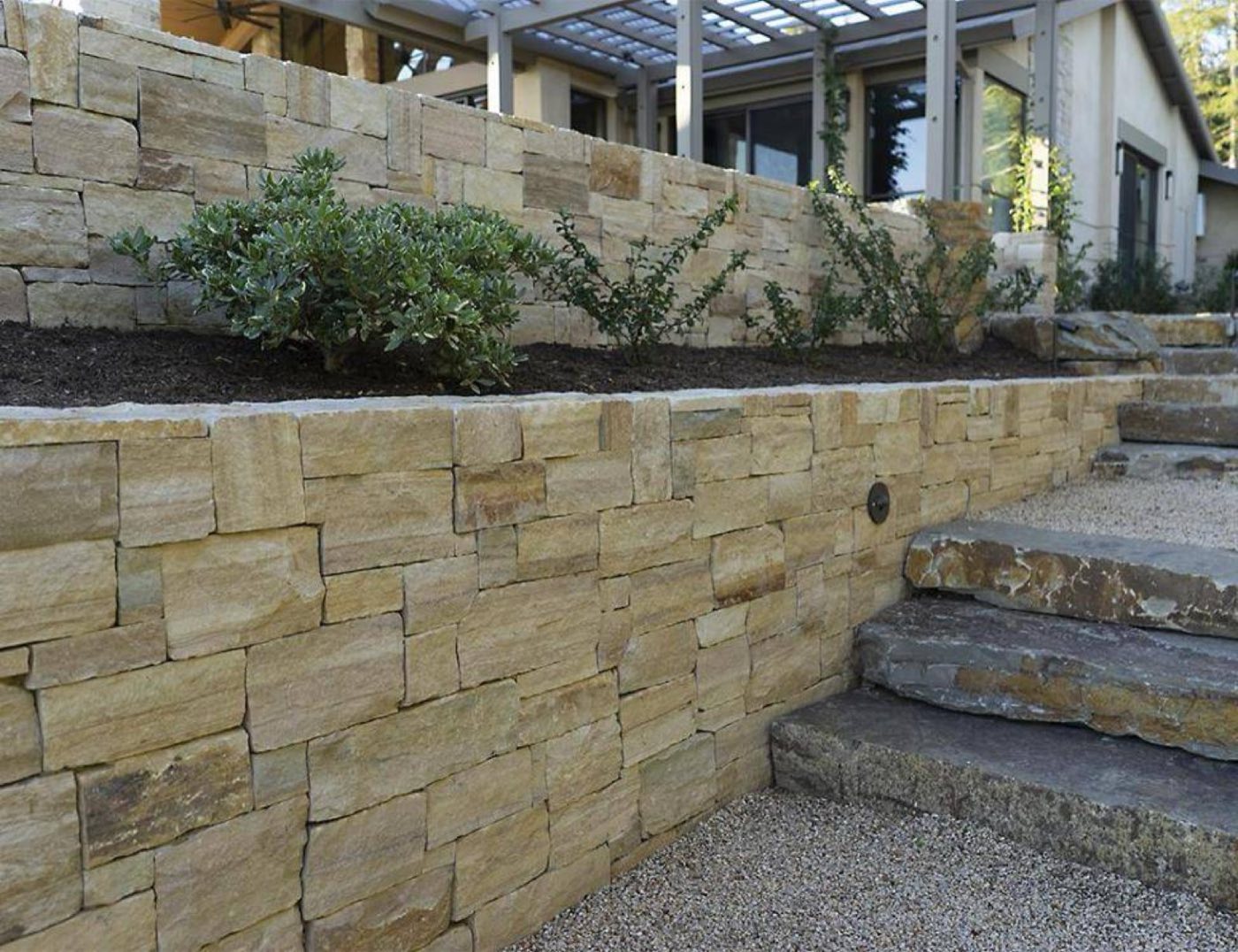 Retaining wall built by Lake Norman Hardscapes in the Lake Norman, NC area